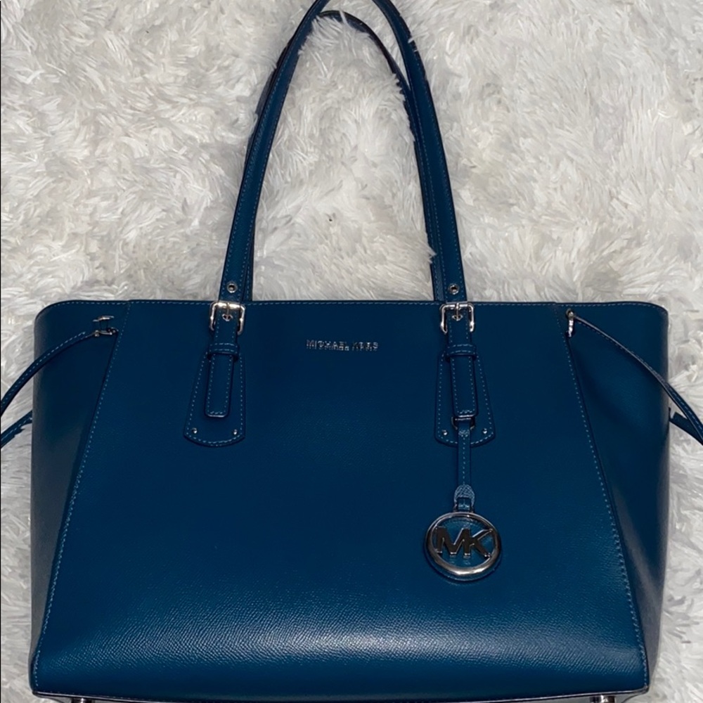 Michael Kors tote
